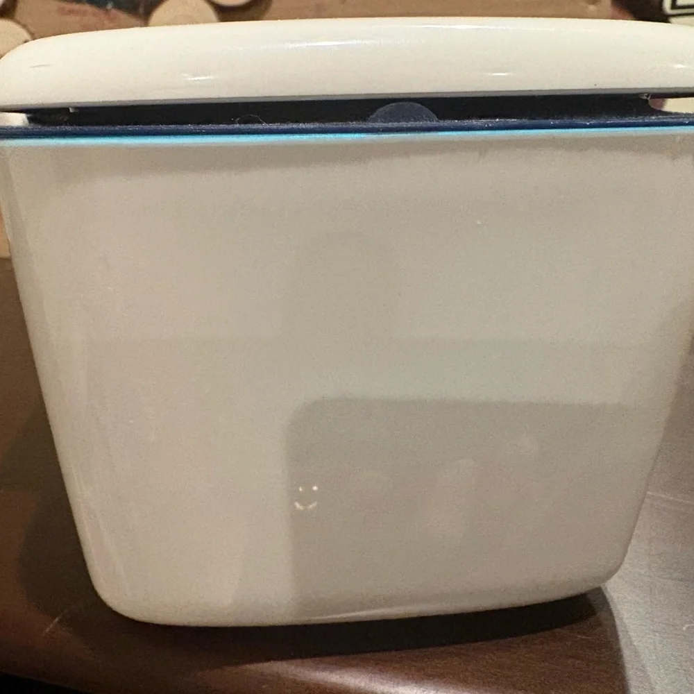 OXO White and Blue Wipe Dispenser